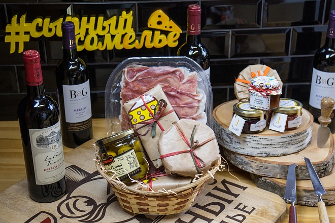 Гастрономическая корзина (маленькая)