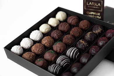 Ассорти из 30 сырных конфет "Larka Chocolates"