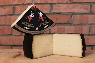 Сыр Диаболо-Гурме 50% "LeSuperbe"