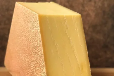 Сыр деревенский Горный 49% "Margot Fromages S.A"