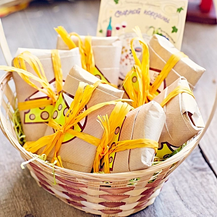 Швейцарские сыры (маленькая)