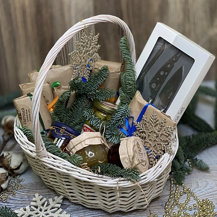Подарочная корзина Новогодняя (маленькая)