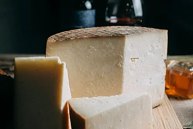 Сыр Чеддер 12 мес. "Соболев Сыр"